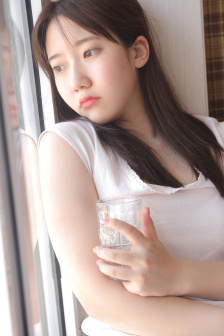 裙子底下的春天